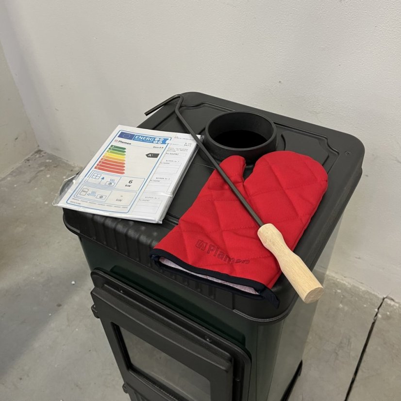 PLAMEN Litinová krbová kamna DORA 10 N - černá