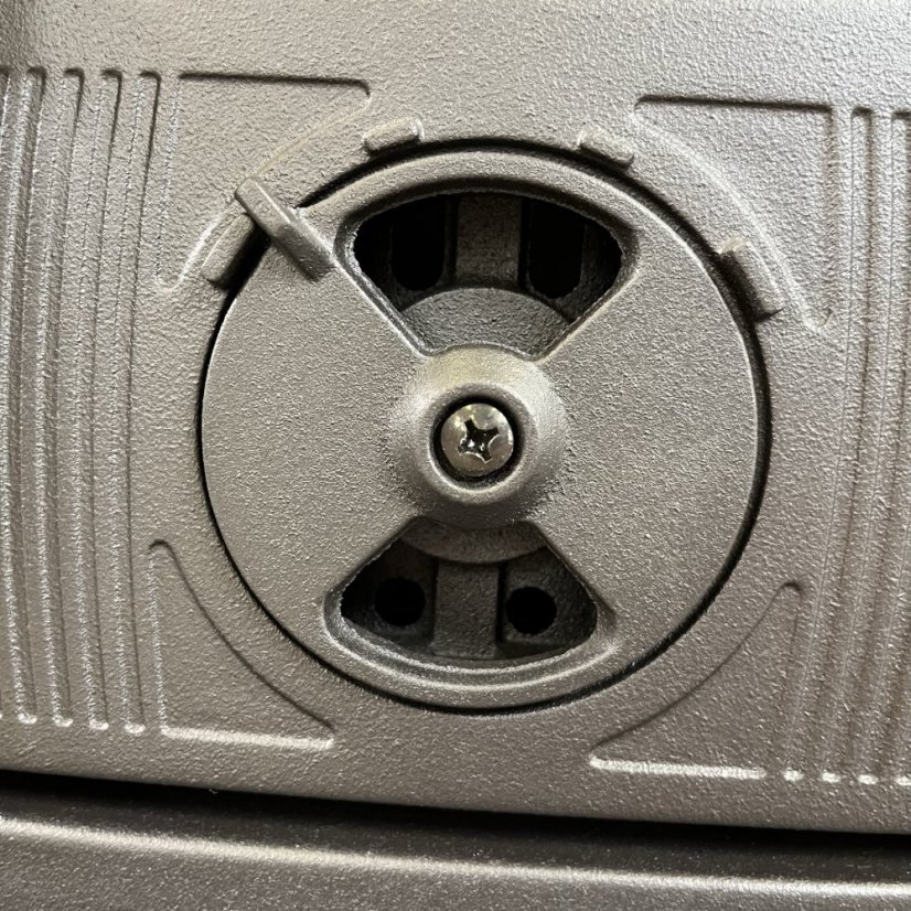 PLAMEN Litinová krbová kamna TRENK - černá