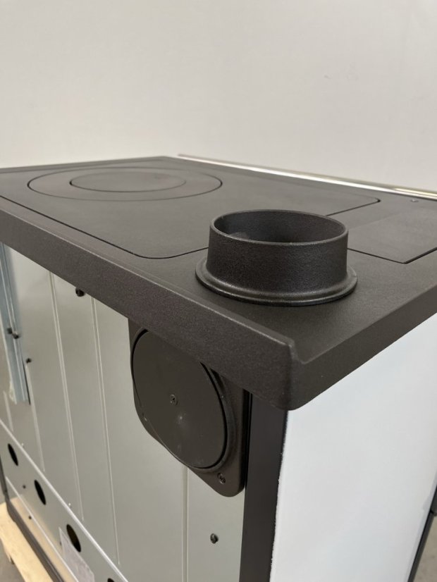 PLAMEN Sporák na tuhá paliva SLAVONAC N - P bílý