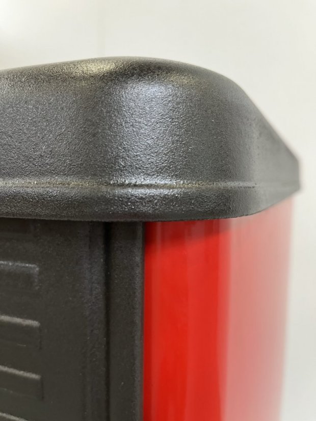 PLAMEN Litinová krbová kamna MAESTRAL N - červená