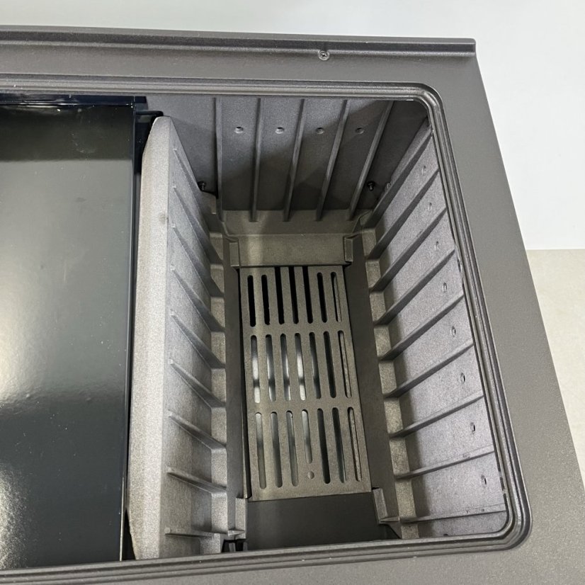 PLAMEN Sporák na tuhá paliva SLAVONAC N - P bílý